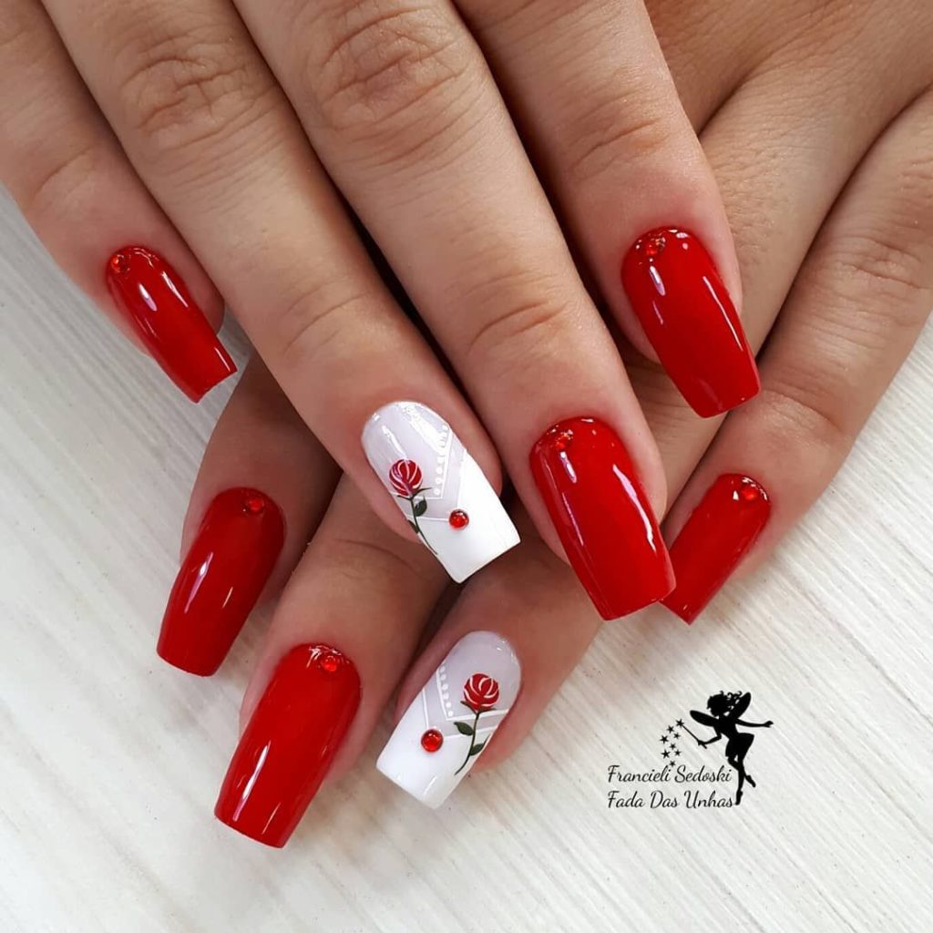 DESENHOS DE UNHAS DECORADAS 2021 → Fotos e Tendências