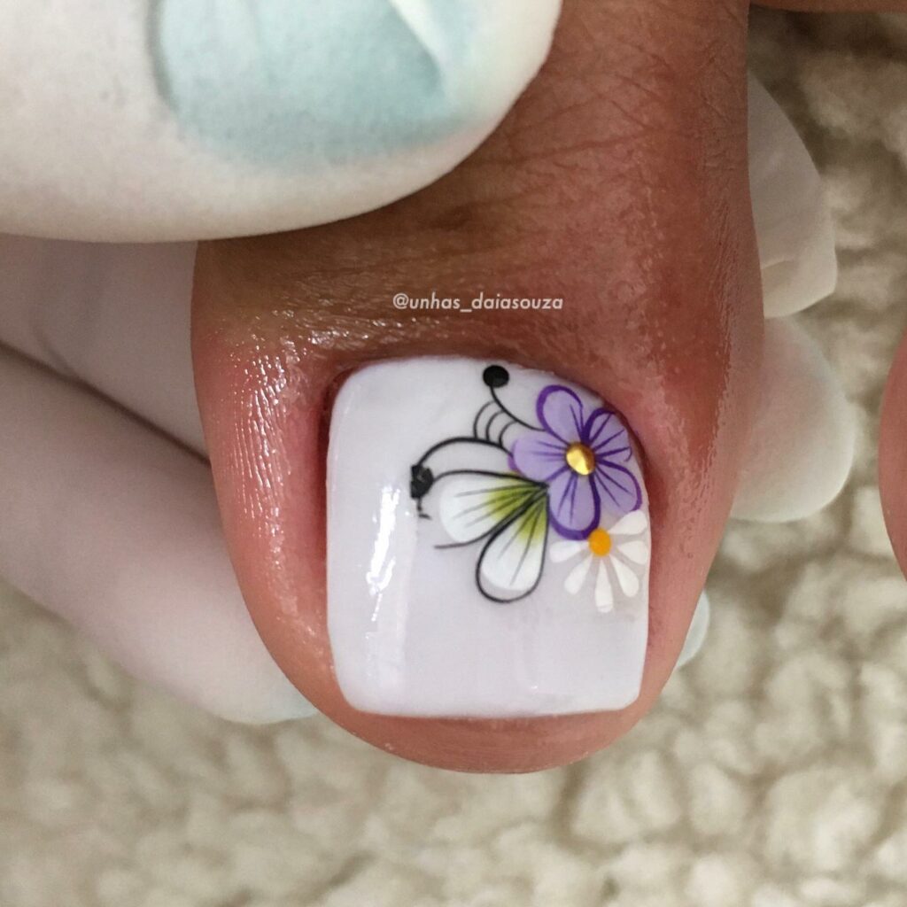 Unhas Dos Pés Decoradas Com Perfeição E Delicadeza Unhas Decoradas