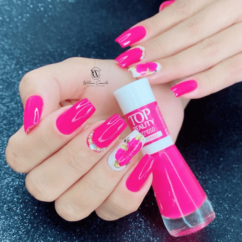 Unhas decoradas com esmaltes Rosa - Dicas e galeria de fotos - UNHAS ...